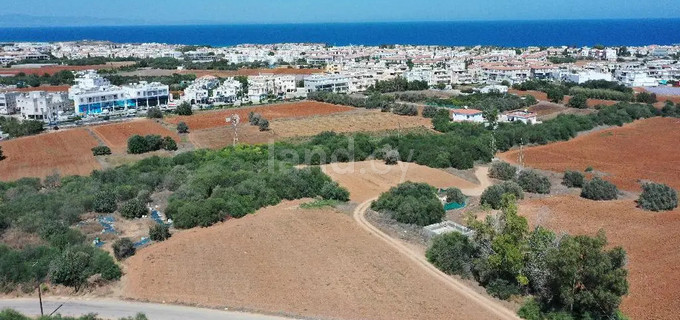 Tomt avsedd för boende till salu i Paralimni