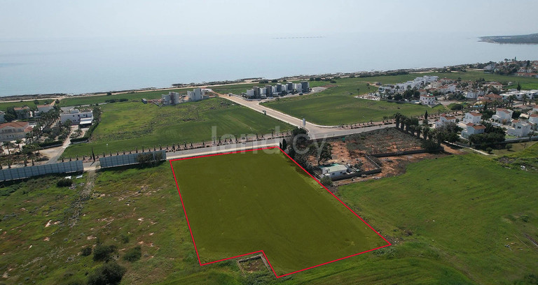 Touristic plot for sale in Ayia Thekla