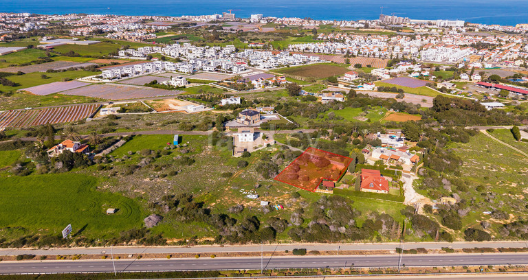 Touristic field for sale in Paralimni