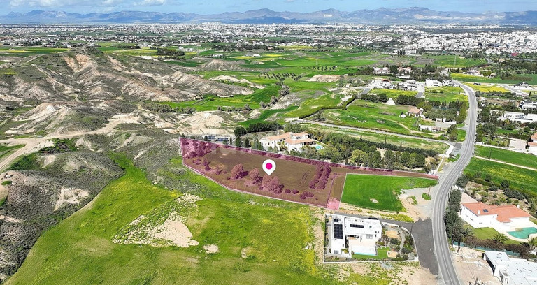 Terrain à vendre à Nicosie