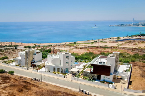 Wohnbaugrundstück in Ayia Napa zu verkaufen