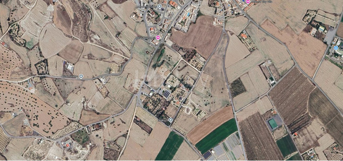 Pole mieszkaniowe na sprzedaż w Larnaca