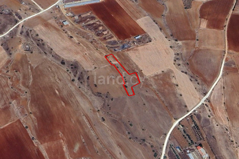 Landwirtschaftliches Baugebiet in Nicosia zu verkaufen