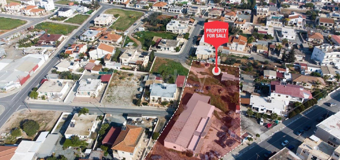 Fält avsett för boende till salu i Larnaca