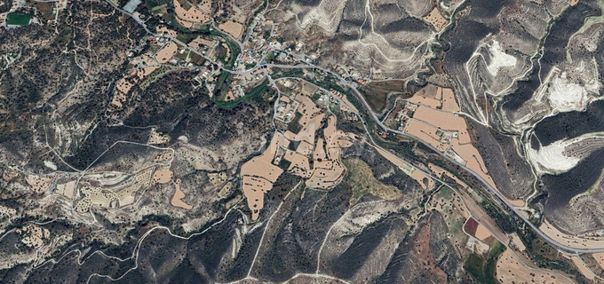 Fält avsett för boende till salu i Larnaca