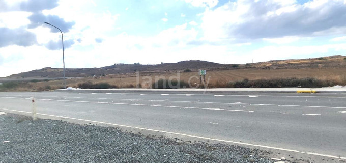 Industriell tomt till salu i Nicosia