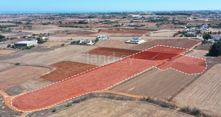 Parcela residencial a la venta en Frenaros