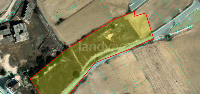 Fält avsett för boende till salu i Larnaca