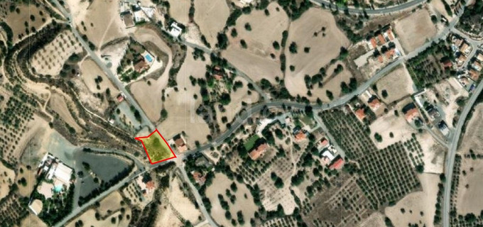 Fält avsett för boende till salu i Larnaca