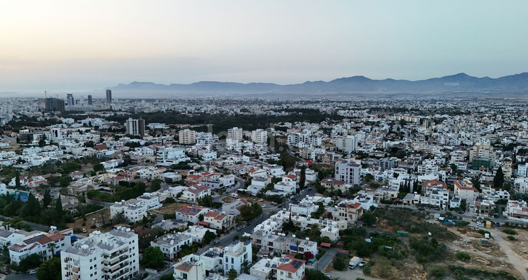 Εμπορικό οικόπεδο προς πώληση - Λευκωσία