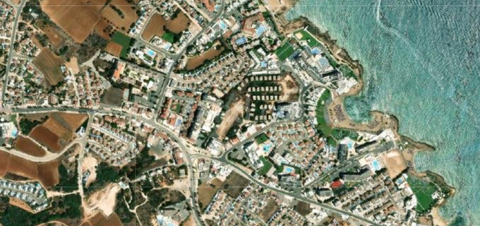 Touristic plot for sale in Pernera