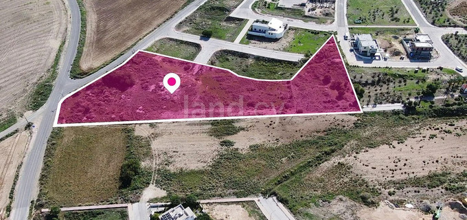 Pole mieszkaniowe na sprzedaż w Nicosia