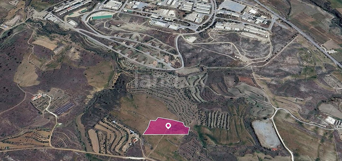 Сельскохозяйственное поле на продажу в Никосия