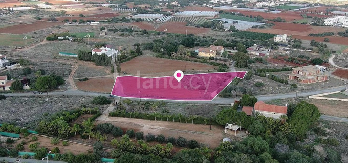 Tomt avsedd för turism till salu i Paralimni