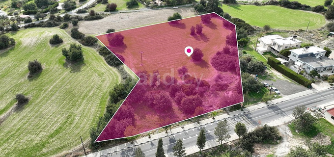 Campo a la venta en Larnaca