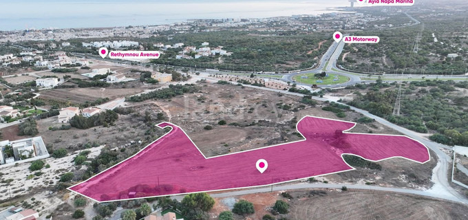 Fält avsett för boende till salu i Ayia Napa