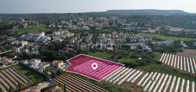 Fält till salu i Paralimni