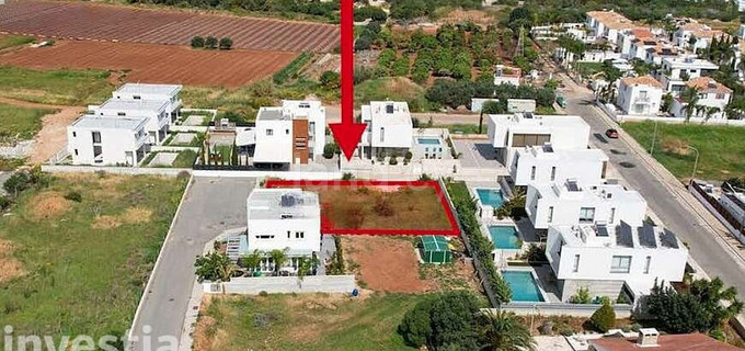 Tomt till salu i Pernera