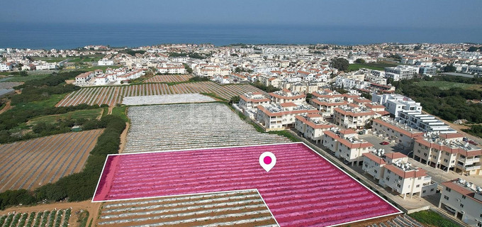 Działka mieszkaniowa na sprzedaż w Paralimni