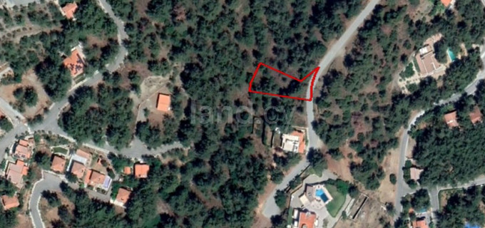 Жилой участок на продажу в Лимассол