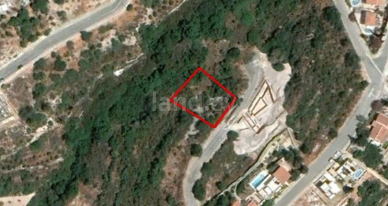 Жилой участок на продажу в Пафос