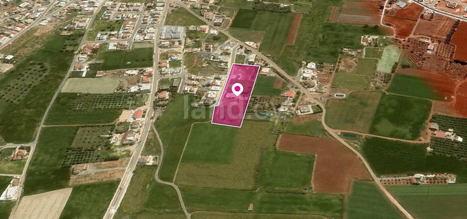 Fält avsett för boende till salu i Avgorou