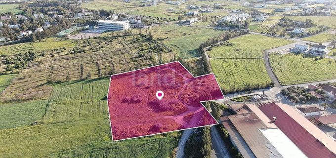 Жилое поле на продажу в Никосия