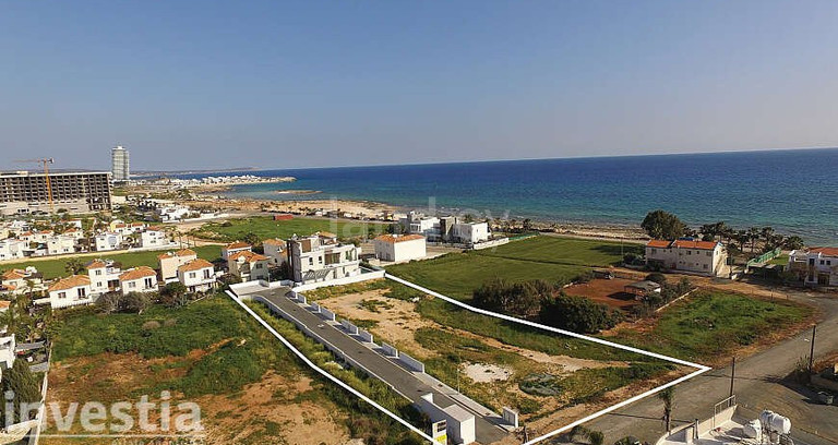 Plot for sale in Ayia Thekla