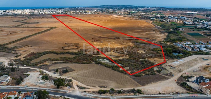 Pole rolne na sprzedaż w Paralimni