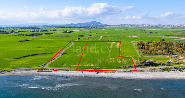 Touristisches Grundstück in Larnaca zu verkaufen