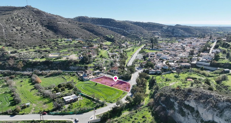 Plot for sale in Larnaca