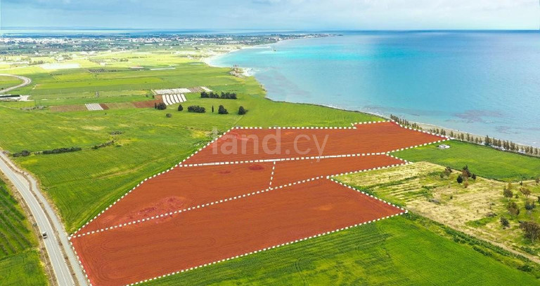 Touristisches Baugebiet in Larnaca zu verkaufen