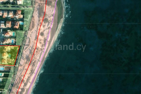 Touristic plot for sale in Larnaca