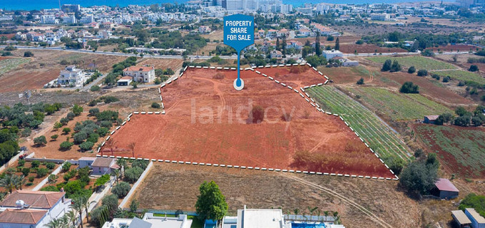 Campo residencial a la venta en Ayia Napa