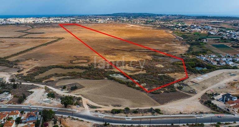 Agricultural field for sale in Paralimni