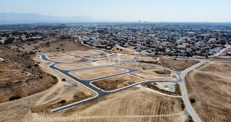 Wohnbaugrundstück in Nicosia zu verkaufen