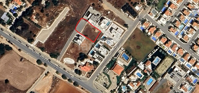 Plot for sale in Pernera