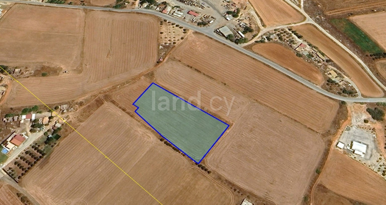 Plot for sale in Frenaros