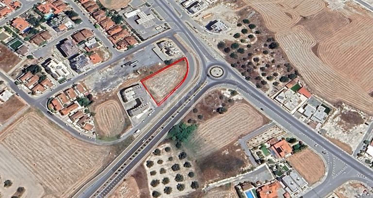 Plot for sale in Larnaca