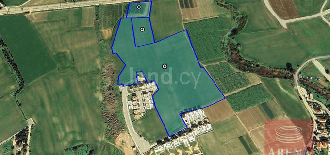 Plot for sale in Larnaca