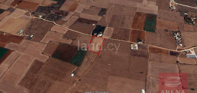 Plot for sale in Frenaros
