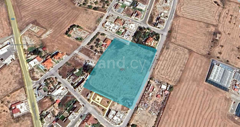 Plot for sale in Larnaca
