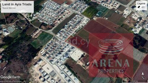 Plot for sale in Ayia Triada
