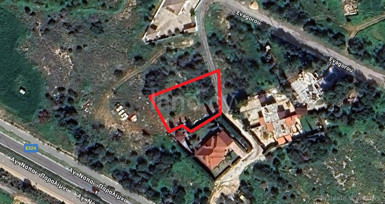 Plot for sale in Pernera