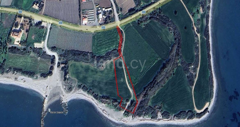 Plot for sale in Larnaca