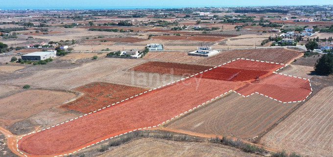 Plot for sale in Frenaros