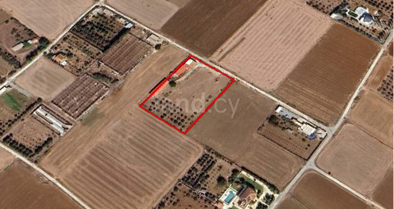 Plot for sale in Larnaca