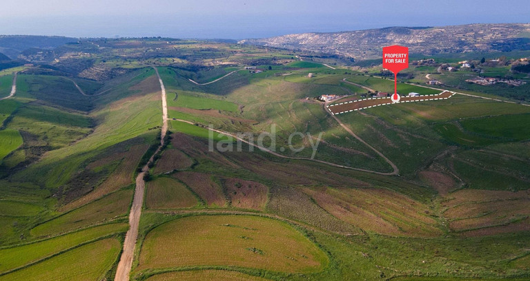Touristisches Baugebiet in Paphos zu verkaufen