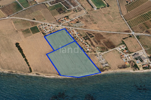 Touristic plot for sale in Larnaca