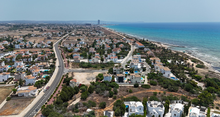 Touristic plot for sale in Ayia Thekla